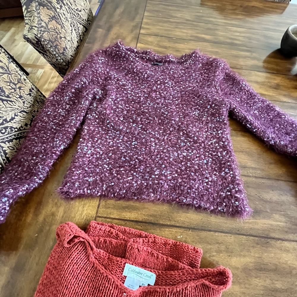 Sweater bundle - Picture 2 of 4